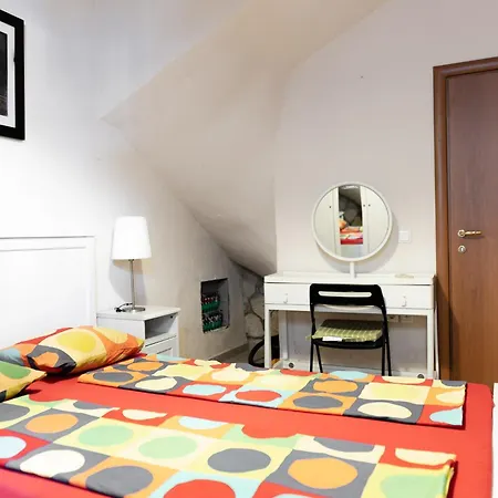 Sea View Apartment *